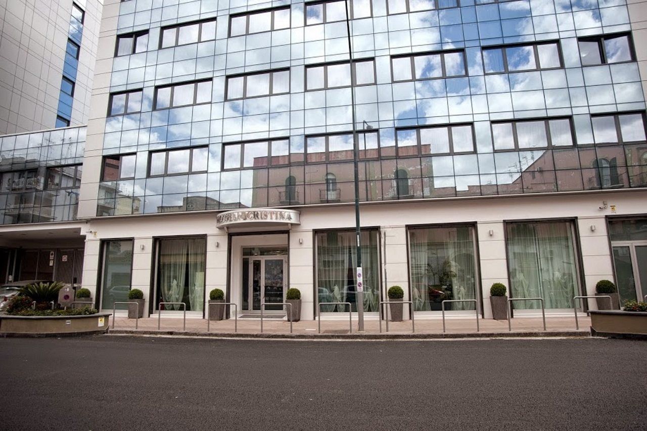 Hotel Cristina Naples Exterior photo